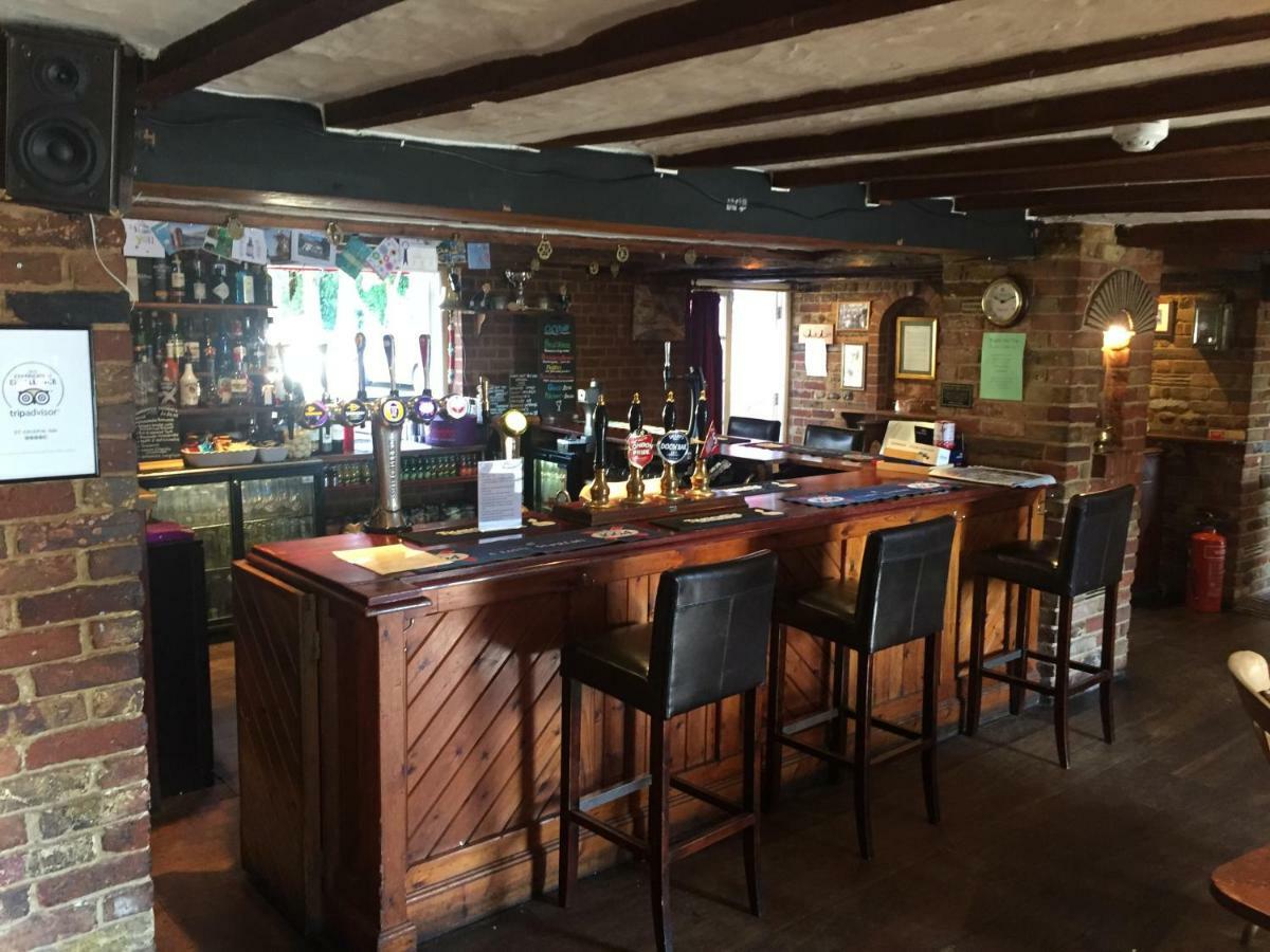 The St Crispin Inn Worth  Exterior photo